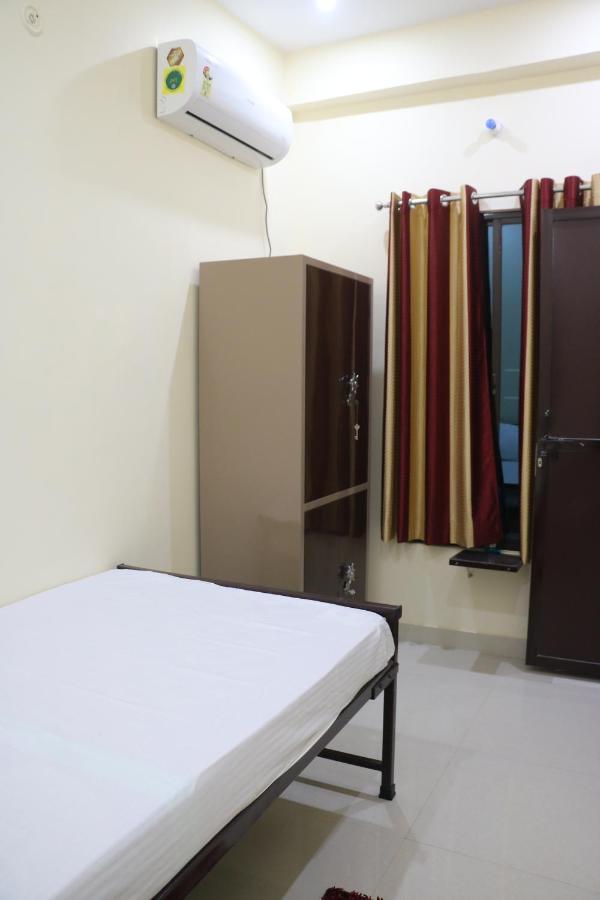 Saraswati Palace Varanasi Eksteriør billede