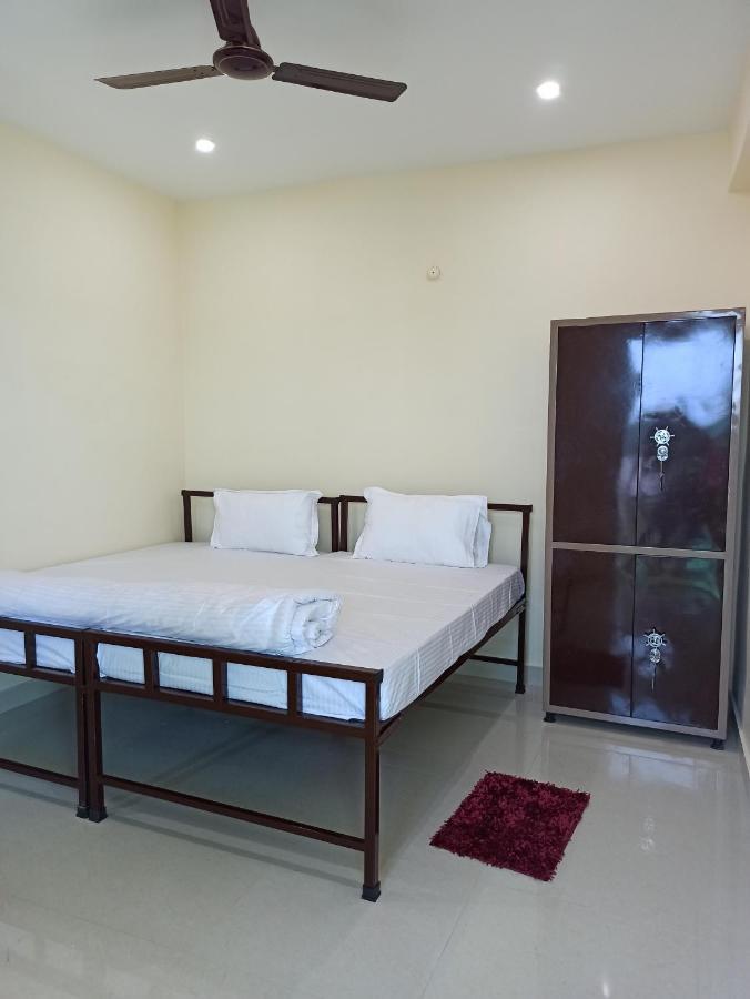 Saraswati Palace Varanasi Eksteriør billede