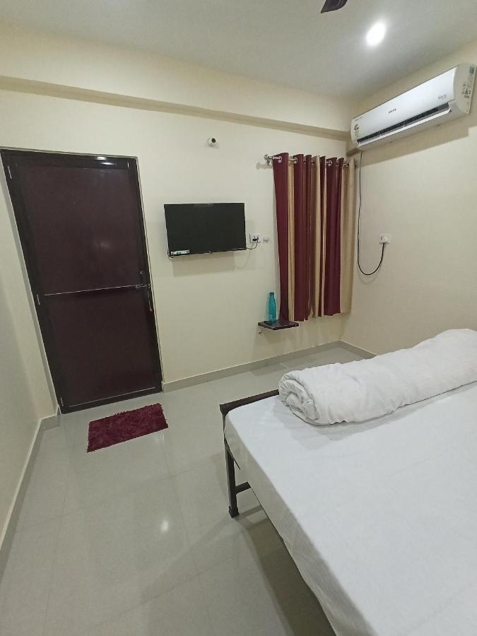 Saraswati Palace Varanasi Eksteriør billede