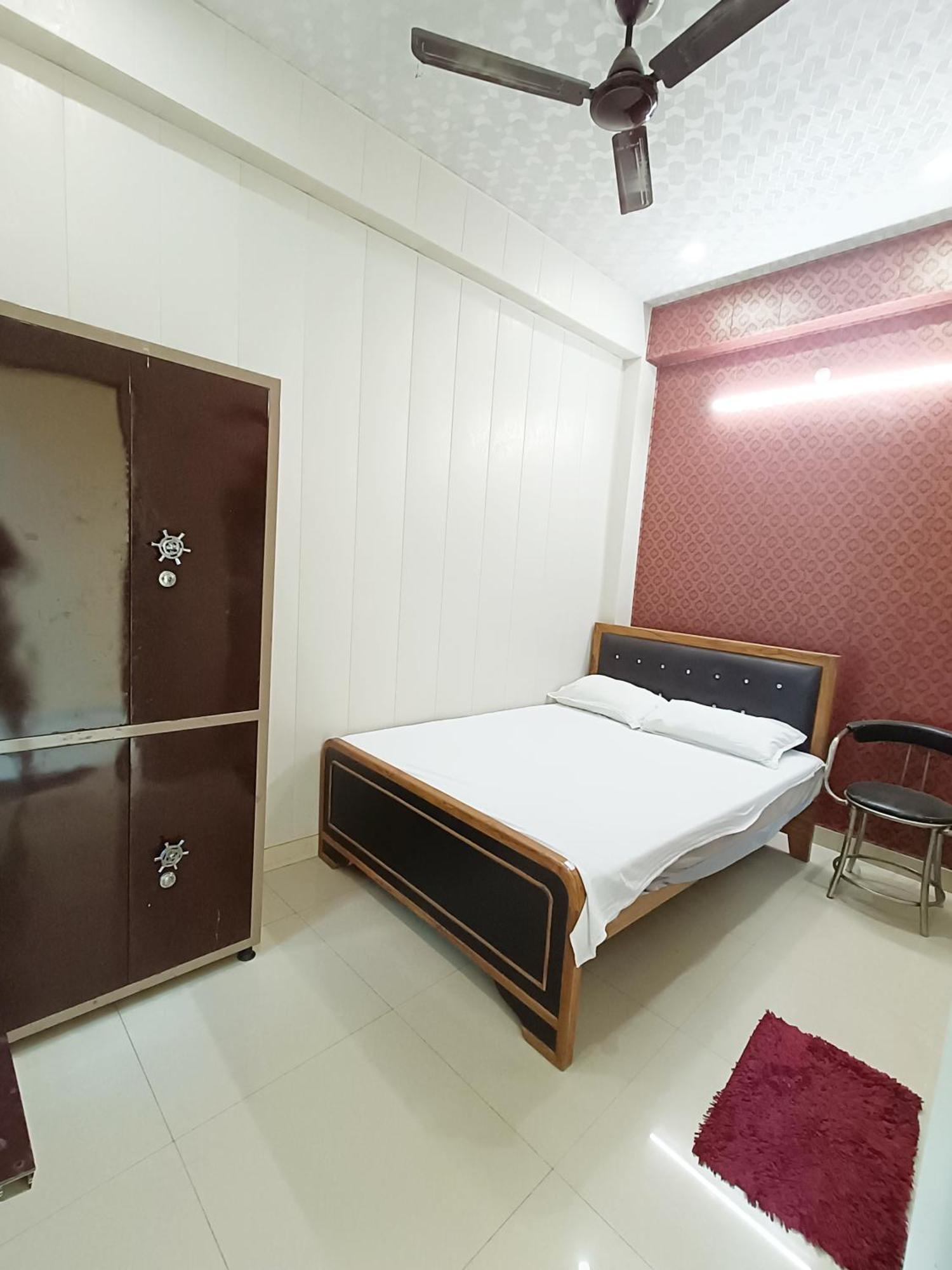Saraswati Palace Varanasi Eksteriør billede